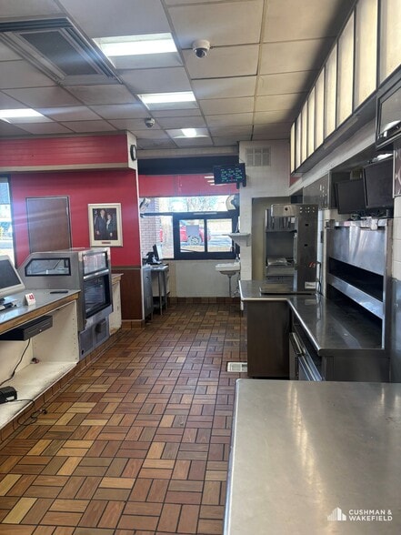 More Photos Of 1340 N Cleveland Ave, Loveland Freestanding For Lease