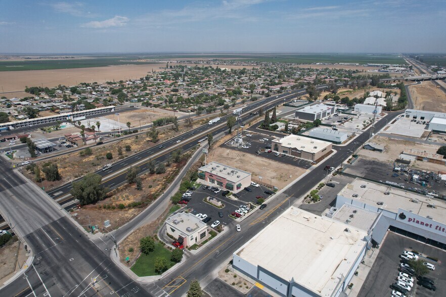 More Photos Of 1643 Glenwood St, Delano Land For Lease