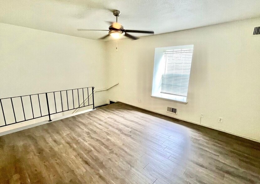 More Photos Of 5806 Belmoor Dr, Austin Multifamily For Sale