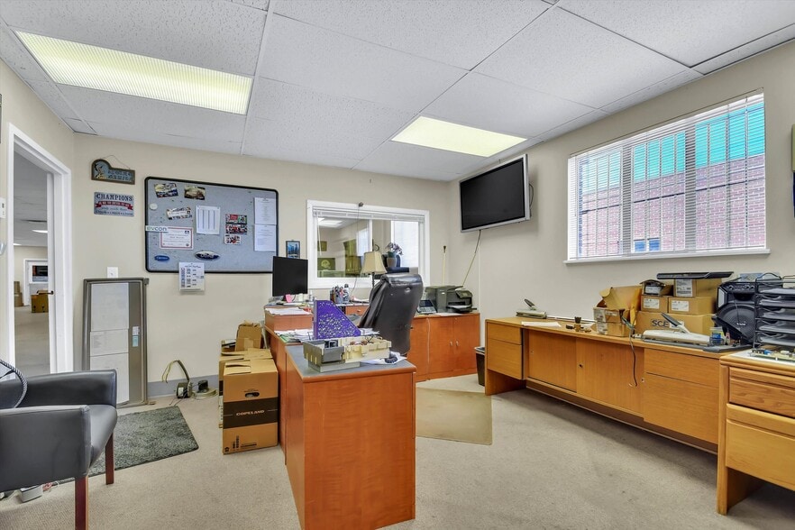 More Photos Of 4995 Monaco St, Commerce City Manufacturing For Sale