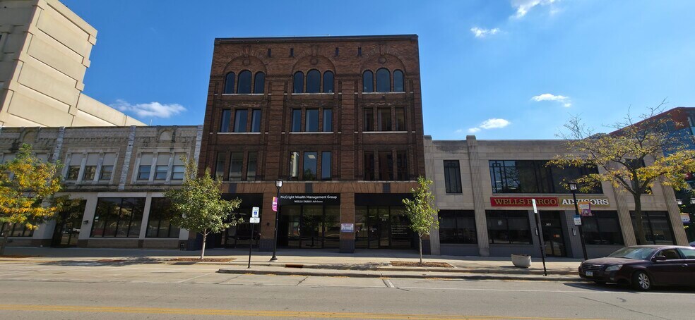Primary Photo Of 311 3rd Ave SE, Cedar Rapids Office For Lease