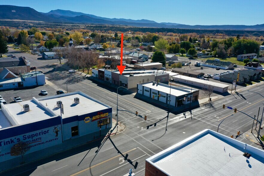 More Photos Of 20 E Center St, Beaver General Retail For Sale