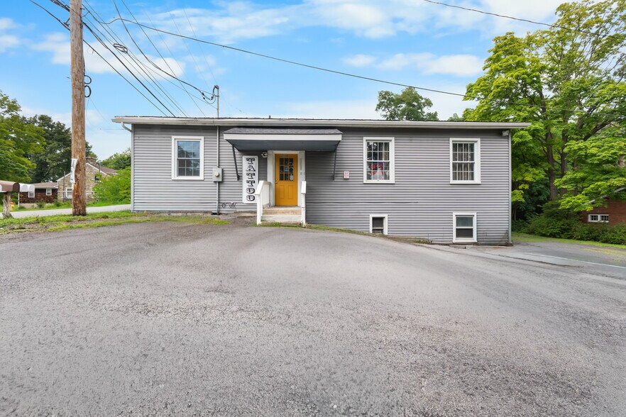 More Photos Of 2330 State Route 32, New Windsor Township Office For Lease
