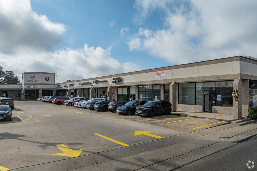 More Photos Of 5901 Westheimer Rd, Houston Unknown For Lease