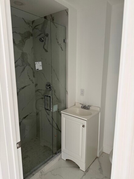 More Photos Of 729 SW 3rd St, Miami Apartments For Sale