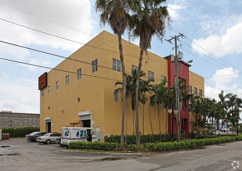 More Photos Of 3001 W Hallandale Beach Blvd, Hallandale Beach Medical For Lease