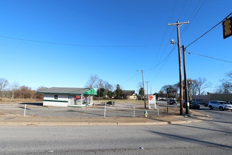 More Photos Of 401 E Poinsett St, Greer Auto Dealership For Lease