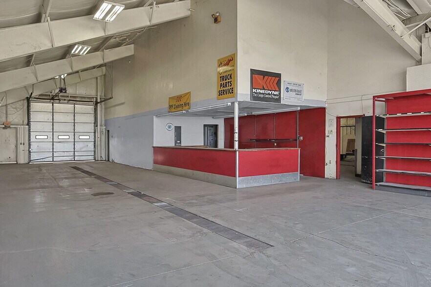 More Photos Of 10640 Lancaster Rd, Hebron Unknown For Lease