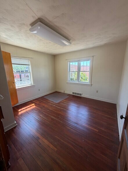 More Photos Of 120 N Market St, Ligonier Township Storefront Retail Office For Sale
