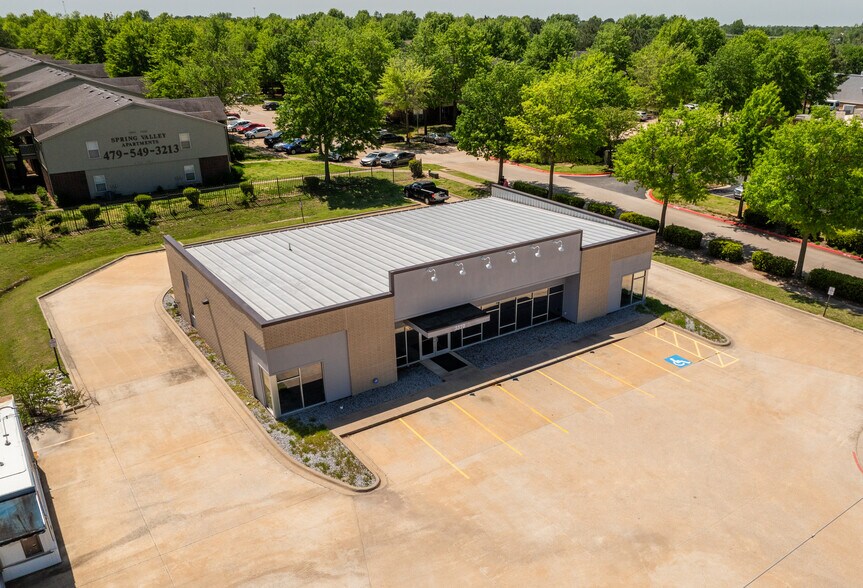 More Photos Of 3370 US-412 Hwy, Siloam Springs Freestanding For Lease