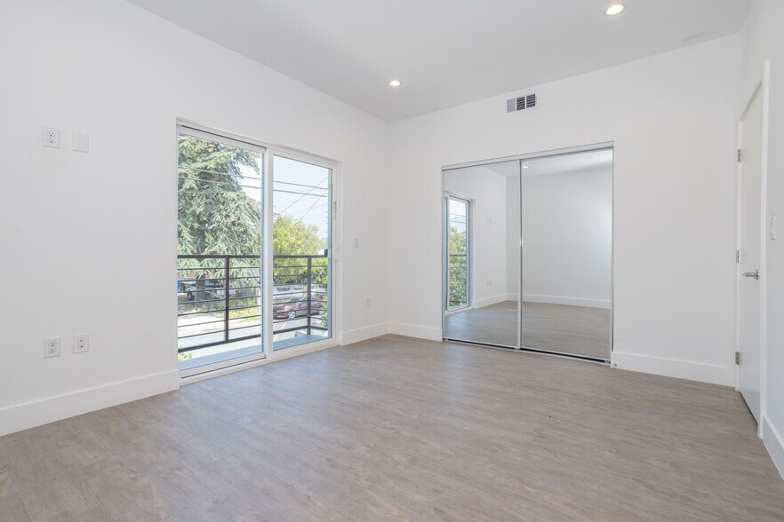 More Photos Of 12647-12649 N Bradley Ave, Sylmar Apartments For Sale