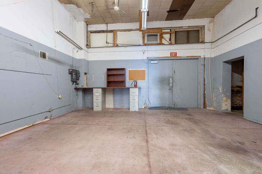 More Photos Of 2313 13th, Columbus General Retail For Sale