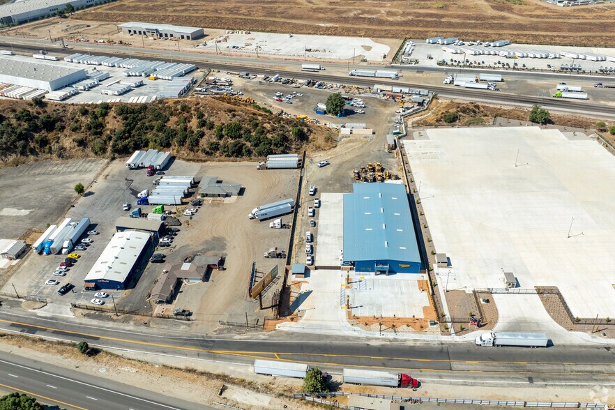 More Photos Of 20075 Kendall Dr, San Bernardino Warehouse For Sale