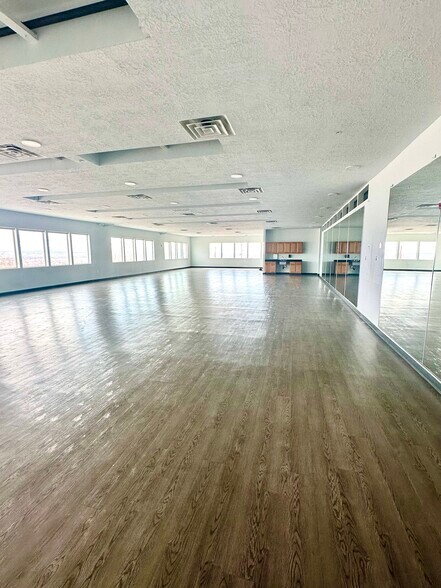 More Photos Of 4311 Sara Rd SE, Albuquerque Research And Development For Sale