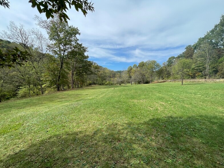 More Photos Of 170 Renfrew Rd, Renfrew Land For Sale