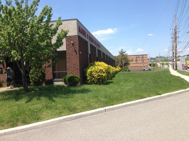 More Photos Of 890 Paterson Plank Rd, East Rutherford Manufacturing For Sale