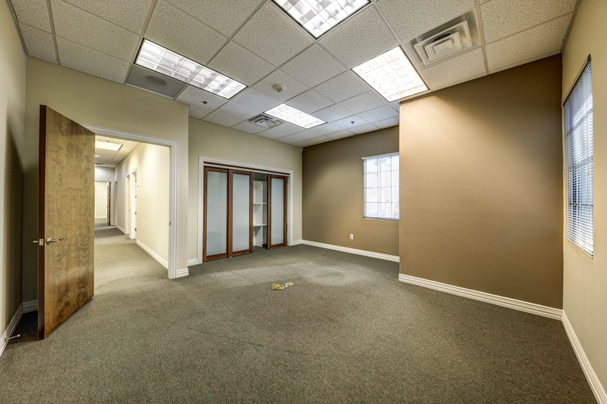 More Photos Of 1001 Long Prairie Rd, Flower Mound Medical For Sale