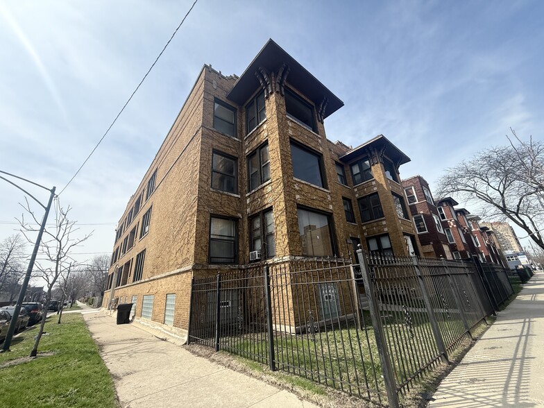 Primary Photo Of 7154 S Yates Blvd, Chicago Apartments For Sale