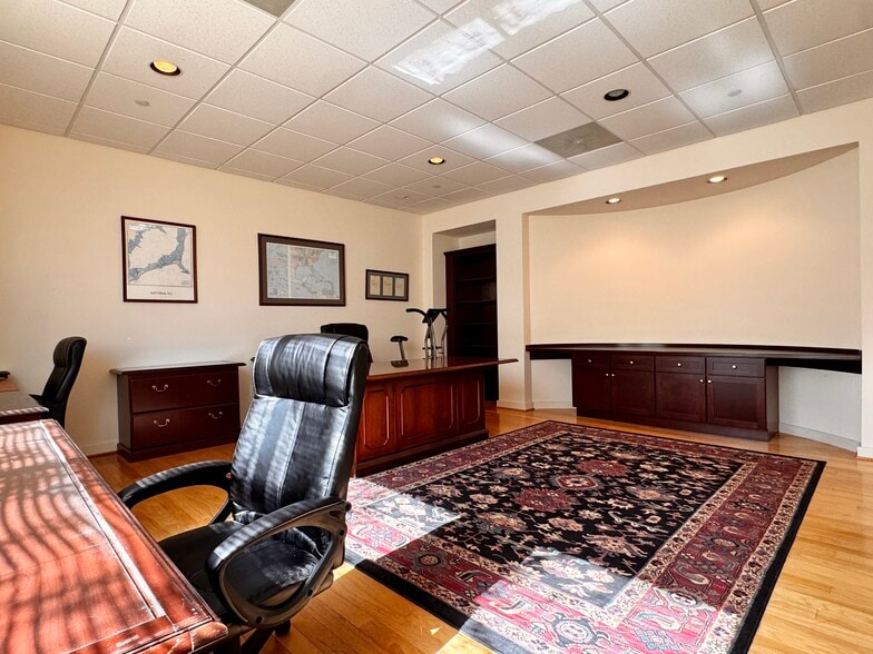 More Photos Of 684 Berkmar Cir, Charlottesville Office For Lease