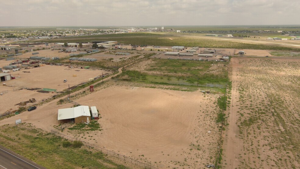 More Photos Of 1401 IH-20, Monahans Land For Sale