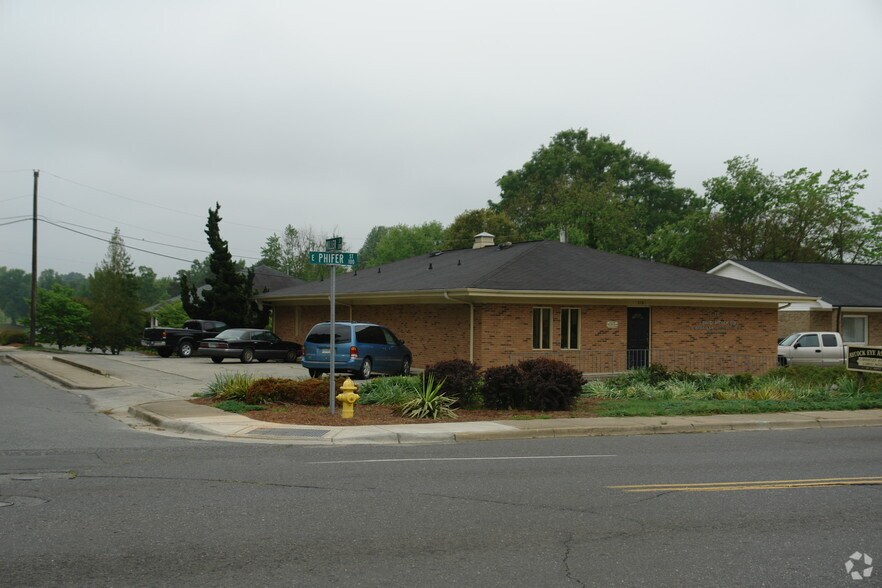 Primary Photo Of 120 E Phifer St, Monroe Medical For Lease
