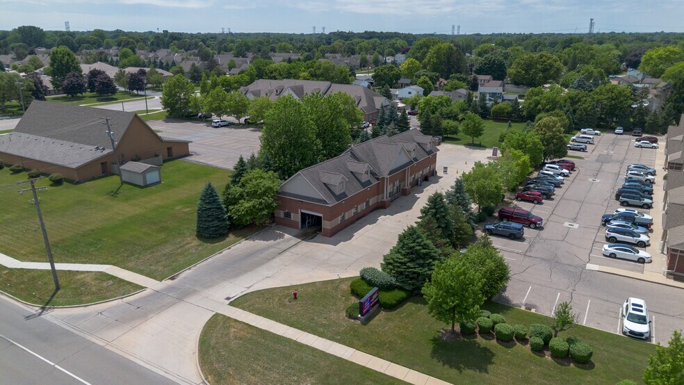 Primary Photo Of 43103 Schoenherr Rd, Sterling Heights Carwash For Sale