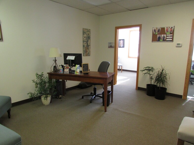 More Photos Of 701 Granite St, Frisco Office For Lease