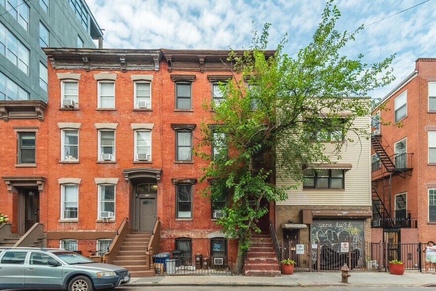 Primary Photo Of 328 Berry St, Brooklyn Apartments For Sale