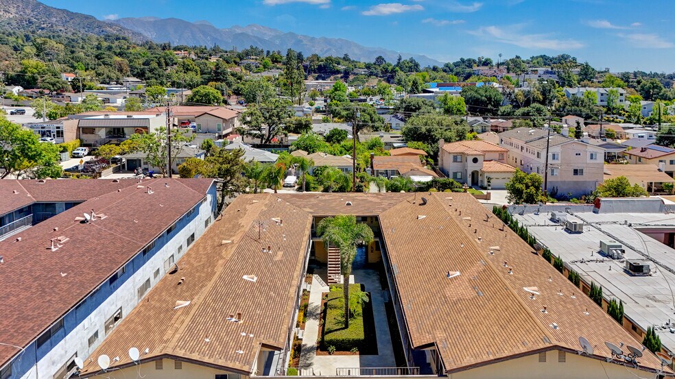 More Photos Of 4439 Ocean View Blvd, Montrose Apartments For Sale