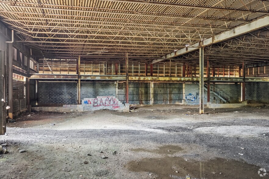 More Photos Of 93 Route 31, Washington Warehouse For Sale
