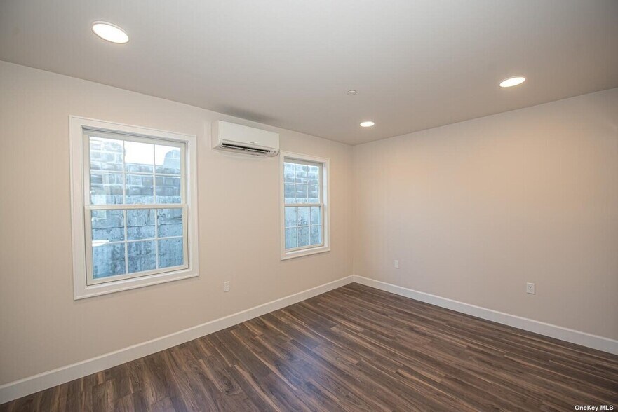 More Photos Of 1090 New York Ave, Huntington Station Apartments For Sale