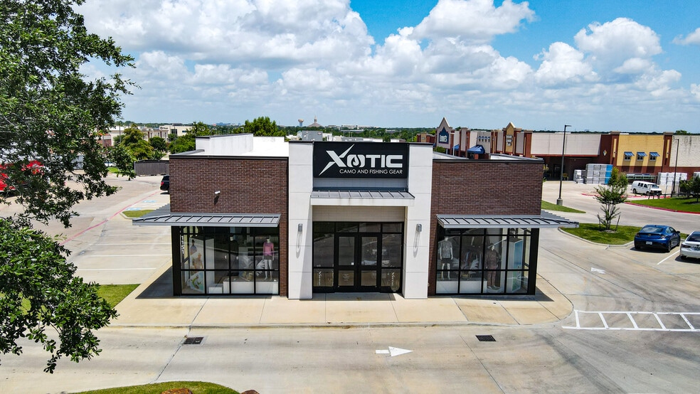 More Photos Of 1151 William D Fitch Pky, College Station General Retail For Lease