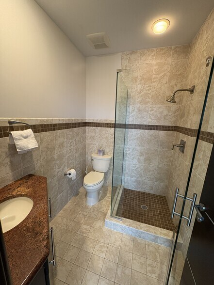 More Photos Of 320 1st St N, Jacksonville Beach Office Residential For Sale