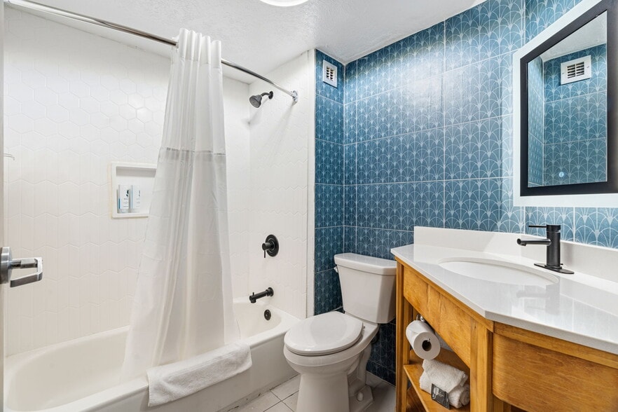 More Photos Of 5335 Broadmoor Cir NW, Canton Hotel For Sale