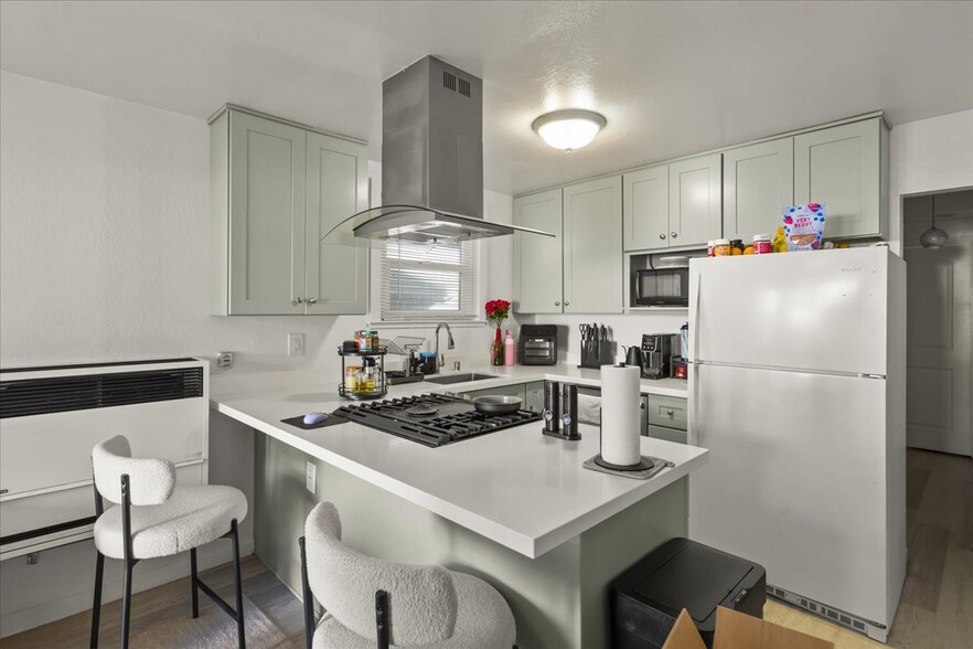 More Photos Of 299 Rhine St, Daly City Apartments For Sale