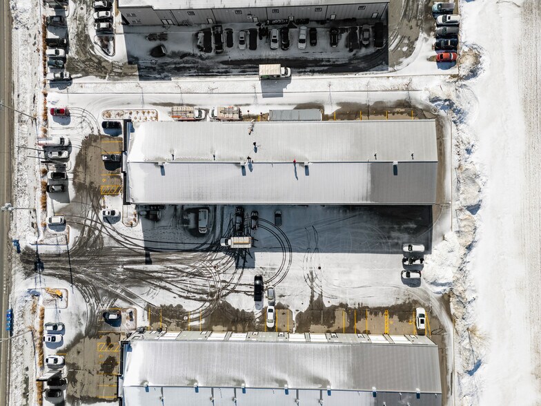 More Photos Of 1350 Boul Lionel-Boulet, Varennes Warehouse For Lease