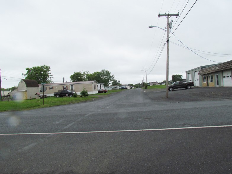 More Photos Of 50 Davis St, Presque Isle Multifamily For Sale