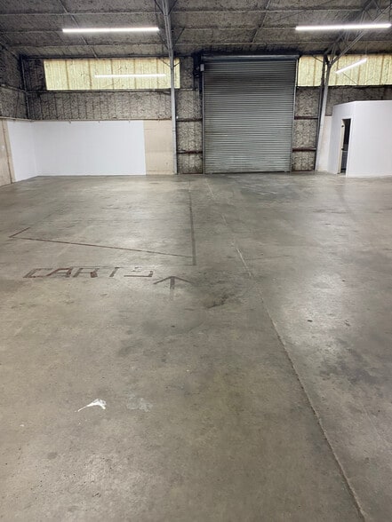 More Photos Of 875-899 S Soderquist Rd, Turlock Warehouse For Lease