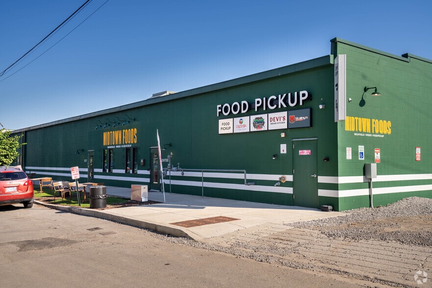 Primary Photo Of 614 18th Ave N, Nashville Restaurant For Lease