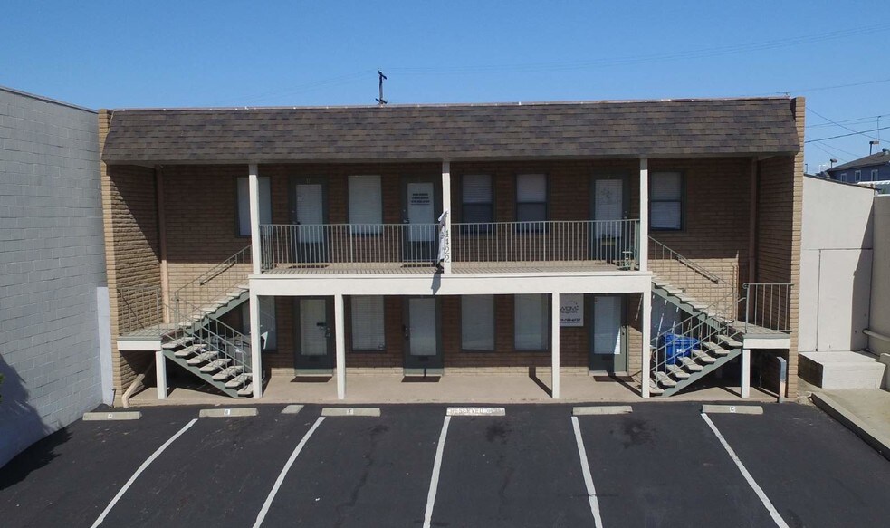 Primary Photo Of 4422 Glacier Ave, San Diego Light Manufacturing For Lease