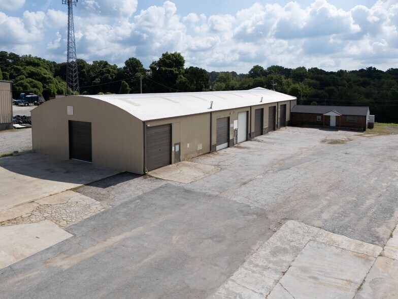 More Photos Of 4851 Highway 85, Forest Park Distribution For Lease