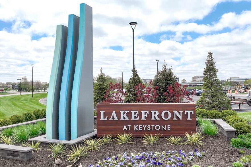 More Photos Of 9355 Delegates Row, Indianapolis Unknown For Lease