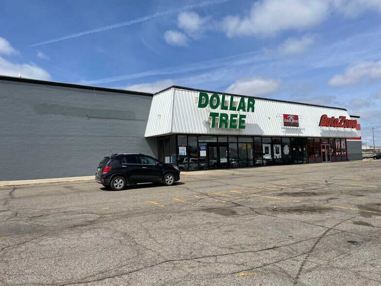 More Photos Of 2007 Broadway Ave, Yankton Unknown For Lease