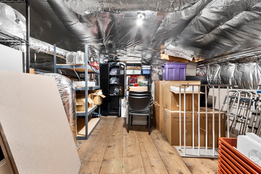 More Photos Of 445 S Adams St, Green Bay Office For Lease