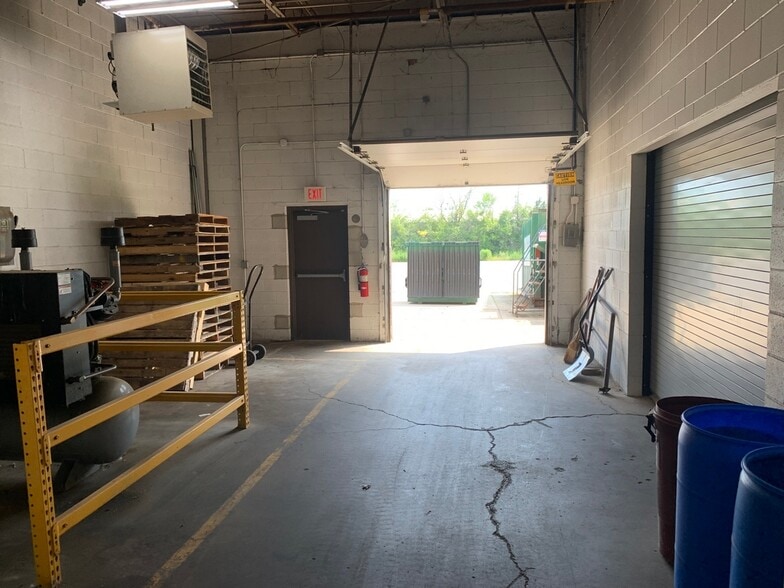 More Photos Of 1031 S Noel Ave, Wheeling Manufacturing For Sale