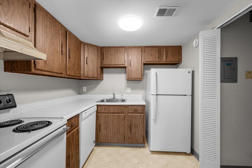 More Photos Of 210-308 Westinghouse Ave, Wilmerding Apartments For Sale