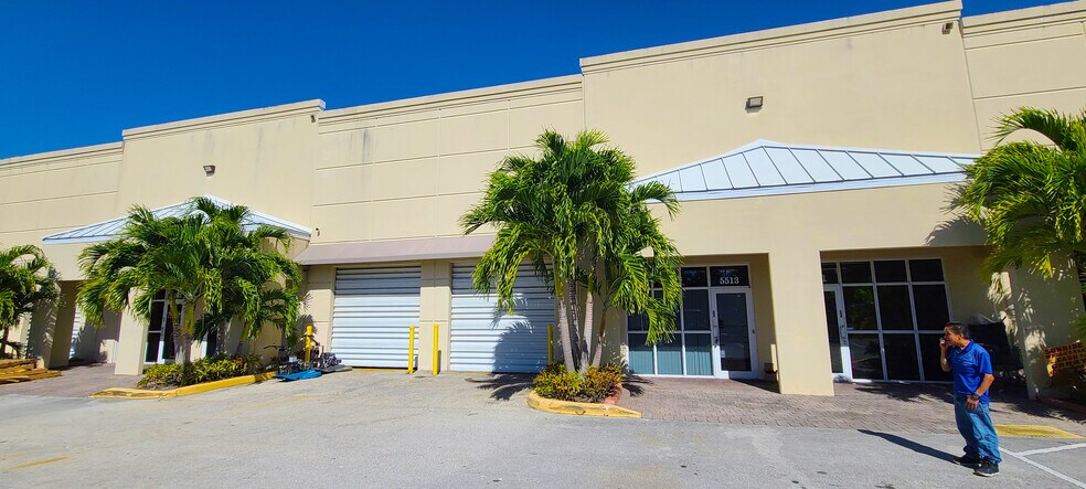 More Photos Of 5501-5553 N Nob Hill Rd, Sunrise Light Distribution For Lease