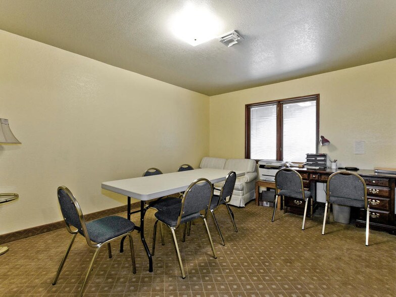 More Photos Of 2675 Westwind Rd, Las Vegas Specialty For Sale