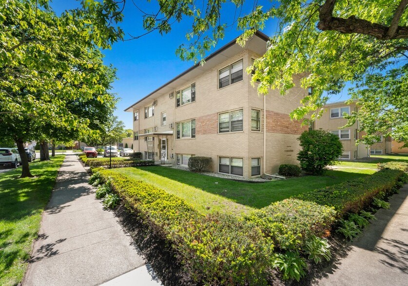 More Photos Of , Lansing Multifamily For Sale