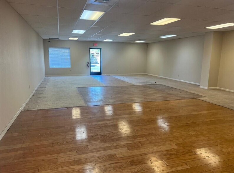 More Photos Of 2120 Wardrobe Ave, Merced Warehouse For Lease